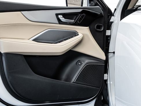 New 2026 Acura MDX FWD image 17
