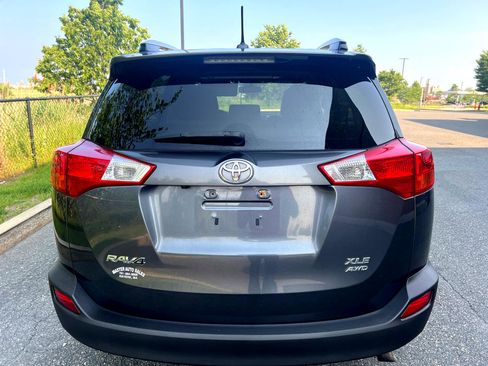Used 2015 Toyota RAV4 XLE image 8