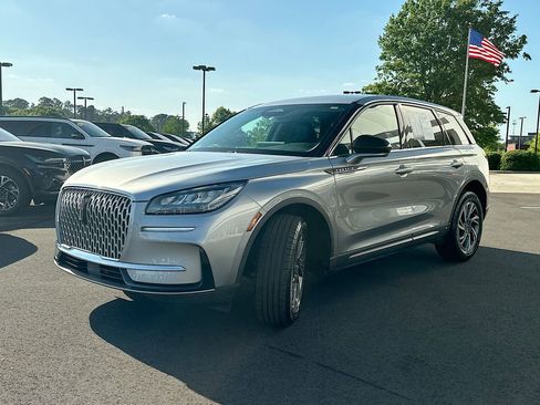 Used 2024 Lincoln Corsair FWD image 2
