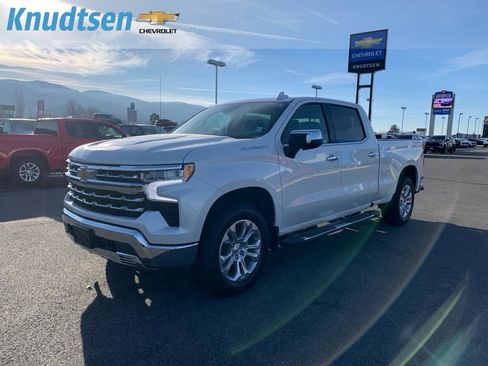Used 2024 Chevrolet Silverado 1500 LTZ w/ LTZ Convenience Package II image 3