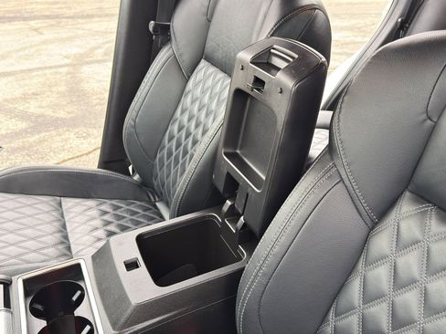 Used 2022 Mitsubishi Outlander SEL image 18