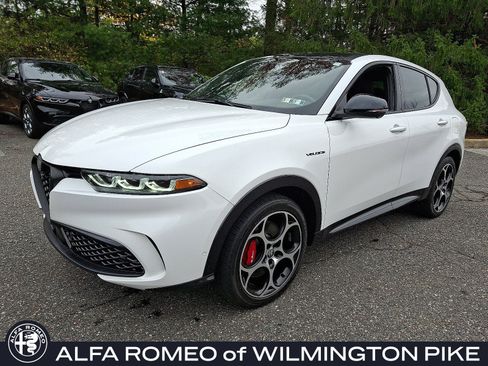Used 2024 Alfa Romeo Tonale Veloce AWD/4WD image 1