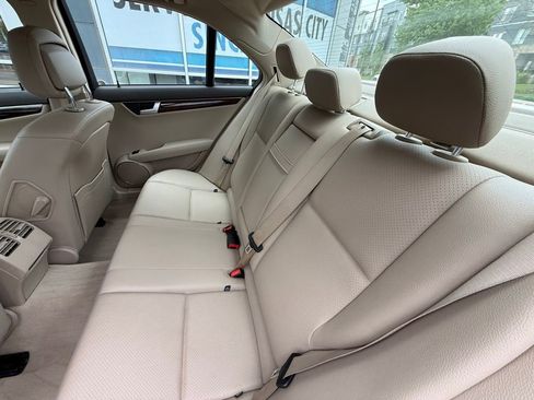 Used 2013 Mercedes-Benz C 300 4MATIC Sedan image 29