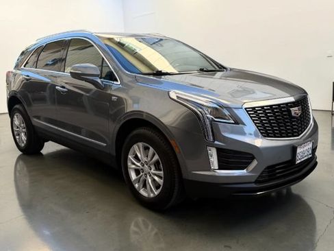 Used 2021 Cadillac XT5 Luxury w/ LPO, Floor Liner Package FWD image 9