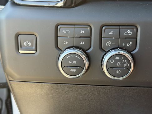 New 2026 GMC Sierra 2500 AT4 w/ AT4 Premium Plus Package image 20