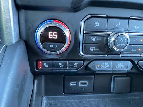 Used 2021 GMC Yukon SLT w/ SLT Luxury Plus Package image 26