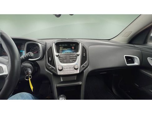 Used 2017 Chevrolet Equinox Premier w/ Enhanced Convenience Package AWD/4WD image 17