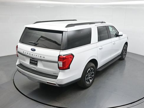 Used 2024 Ford Expedition Max XLT image 43