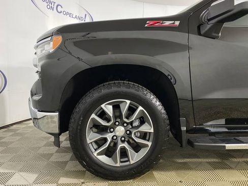 Certified 2023 Chevrolet Silverado 1500 LT w/ Z71 Off-Road Package image 29