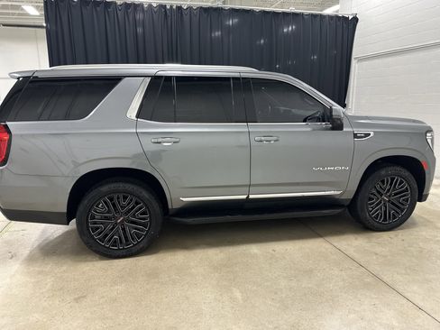 Used 2021 GMC Yukon SLT w/ SLT Luxury Plus Package image 11