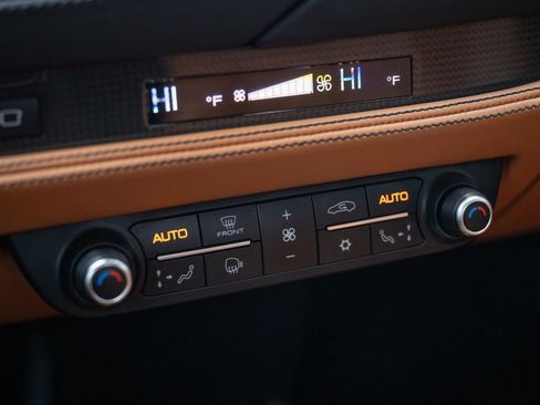 Used 2020 Ferrari F8 Tributo image 46