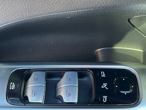 Certified 2025 Mercedes-Benz C 300 4MATIC Sedan image 28