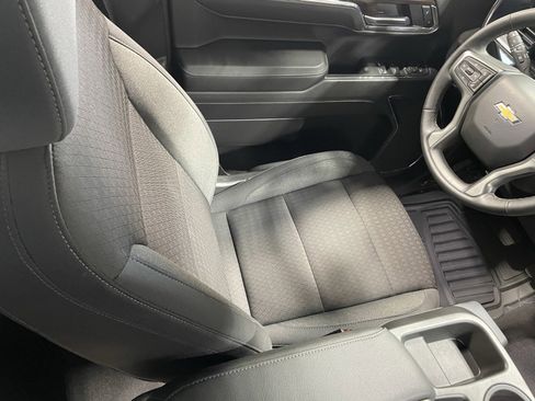 Used 2024 Chevrolet Silverado 1500 LT image 9