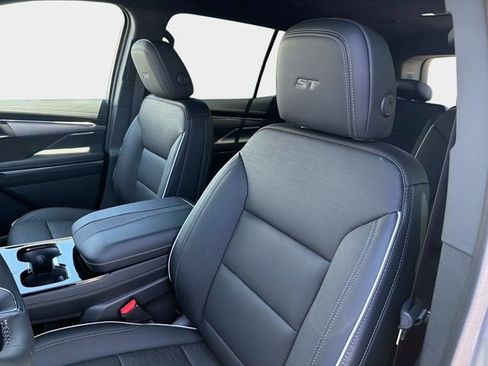 New 2026 Buick Enclave Sport Touring w/ Power Package FWD image 20