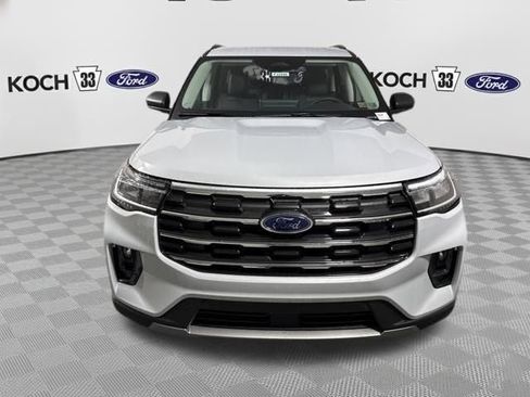 New 2026 Ford Explorer Active w/ Active Comfort Package image 2