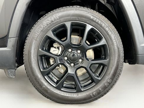 Used 2022 Jeep Compass Altitude image 11