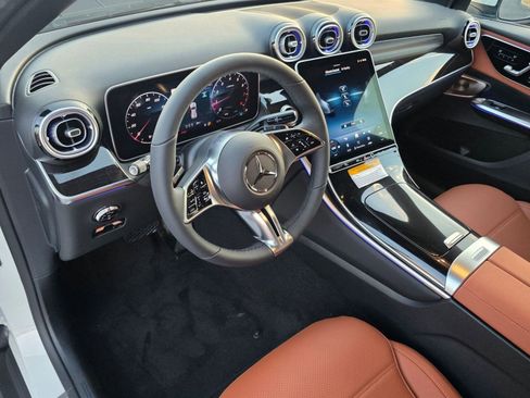 Used 2026 Mercedes-Benz GLC 300 4MATIC image 4