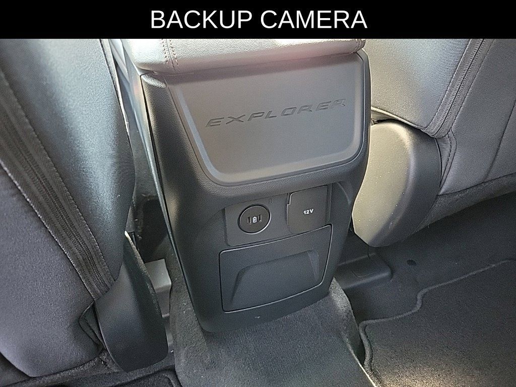 Used 2026 Ford Explorer Active AWD/4WD image 10