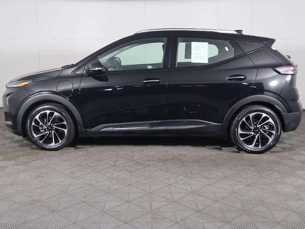 Used 2023 Chevrolet Bolt EUV Premier w/ Sun & Sound Package FWD image 22