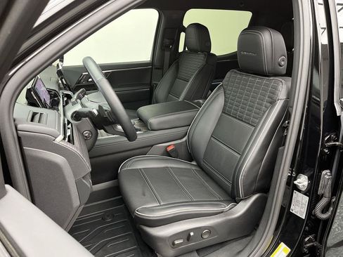 Used 2026 GMC Sierra EV Denali AWD/4WD image 10