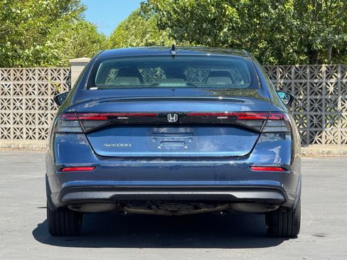 Used 2024 Honda Accord EX image 4