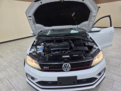 Used 2017 Volkswagen Jetta GLI FWD image 43