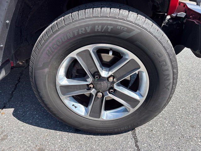 Used 2018 Jeep Wrangler Unlimited Sahara AWD/4WD image 22