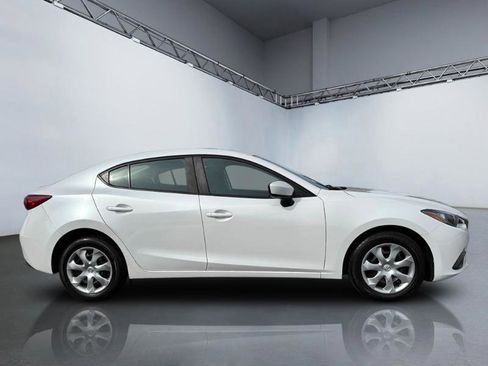 Used 2016 MAZDA MAZDA3 i Sport image 3