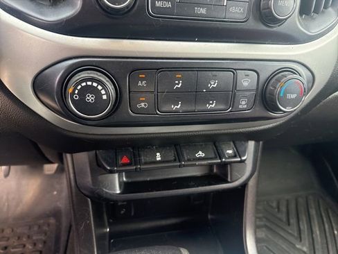 Used 2017 Chevrolet Colorado LT w/ LT Convenience Package image 11