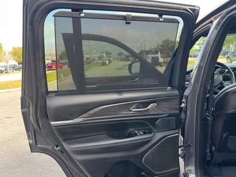 Used 2023 Jeep Grand Cherokee Overland w/ Adv Protech Group III image 59