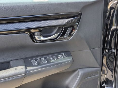 Used 2025 Honda CR-V EX-L image 13