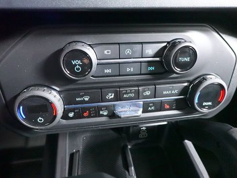 New 2026 Ford Bronco Badlands AWD/4WD image 16