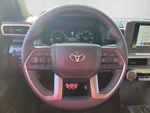 Used 2025 Toyota Tacoma TRD Sport AWD/4WD image 15