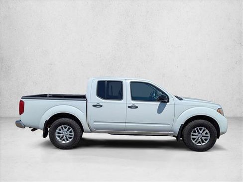 Used 2019 Nissan Frontier SV AWD/4WD image 4