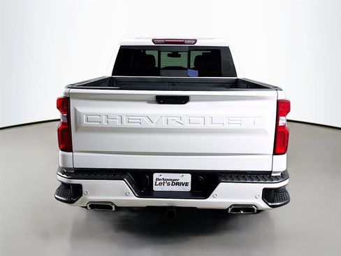 Used 2019 Chevrolet Silverado 1500 LTZ w/ LTZ Premium Package image 8