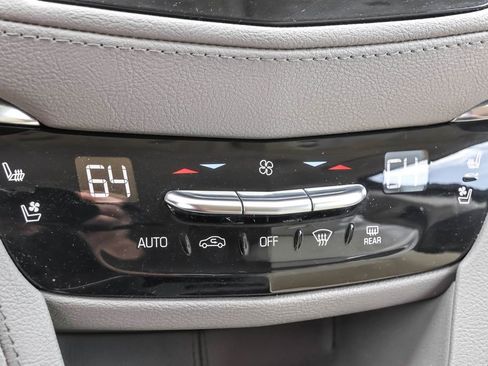 Used 2020 Cadillac XT5 Premium Luxury AWD/4WD image 26