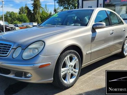 Used 2006 Mercedes-Benz E 350 Sedan image 2