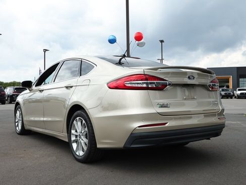 Used 2019 Ford Fusion Energi Titanium FWD image 8