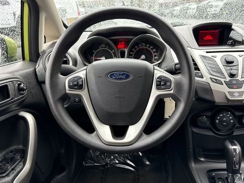 Used 2013 Ford Fiesta SE image 13