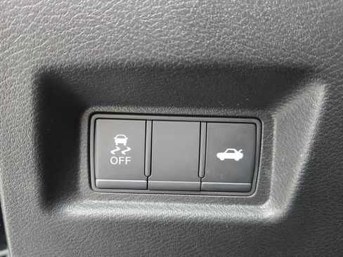 Used 2018 INFINITI Q50 Luxe w/ Sensory Package (Luxe) image 32