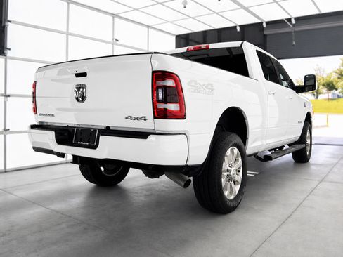 Used 2024 RAM 2500 Laramie w/ Sport Appearance Package AWD/4WD image 2