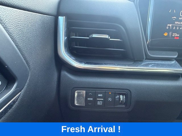 Used 2025 GMC Terrain Elevation w/ Elevation Premium Package AWD/4WD image 8