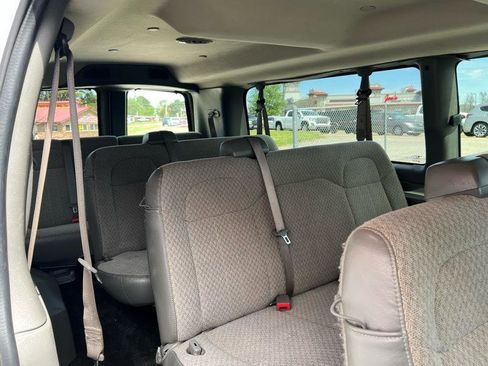 Used 2018 Chevrolet Express 3500 LT w/ LT Preferred Equipment Group image 11