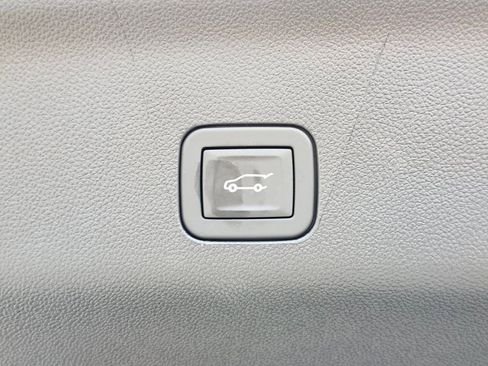 Used 2026 GMC Yukon XL AT4 AWD/4WD image 32
