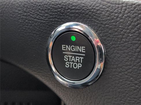 Used 2022 Ford Edge SEL image 28