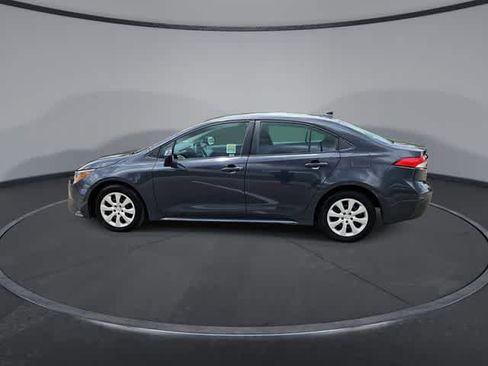 Used 2024 Toyota Corolla LE FWD image 5