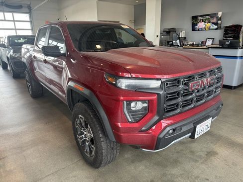 Used 2024 GMC Canyon AT4 w/ Technology Package image 2