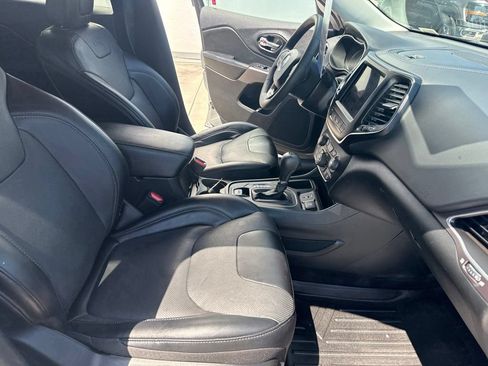 Used 2022 Jeep Cherokee Latitude Lux w/ Sun & Sound Group FWD image 34
