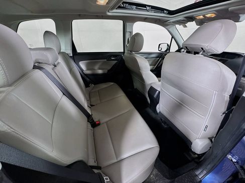 Used 2015 Subaru Forester 2.5i Limited AWD/4WD image 23
