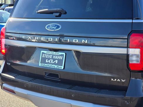 Used 2024 Ford Expedition Max XLT image 16